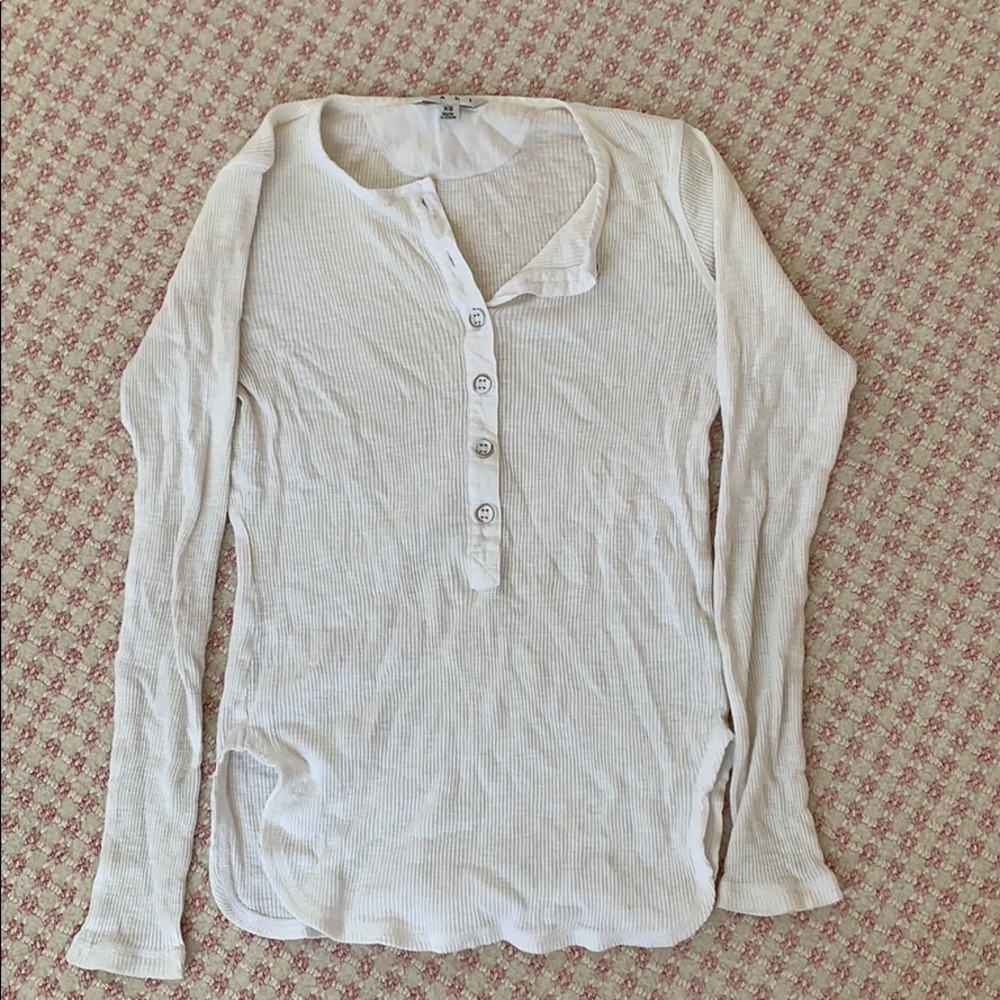 White long sleeve comfy tee